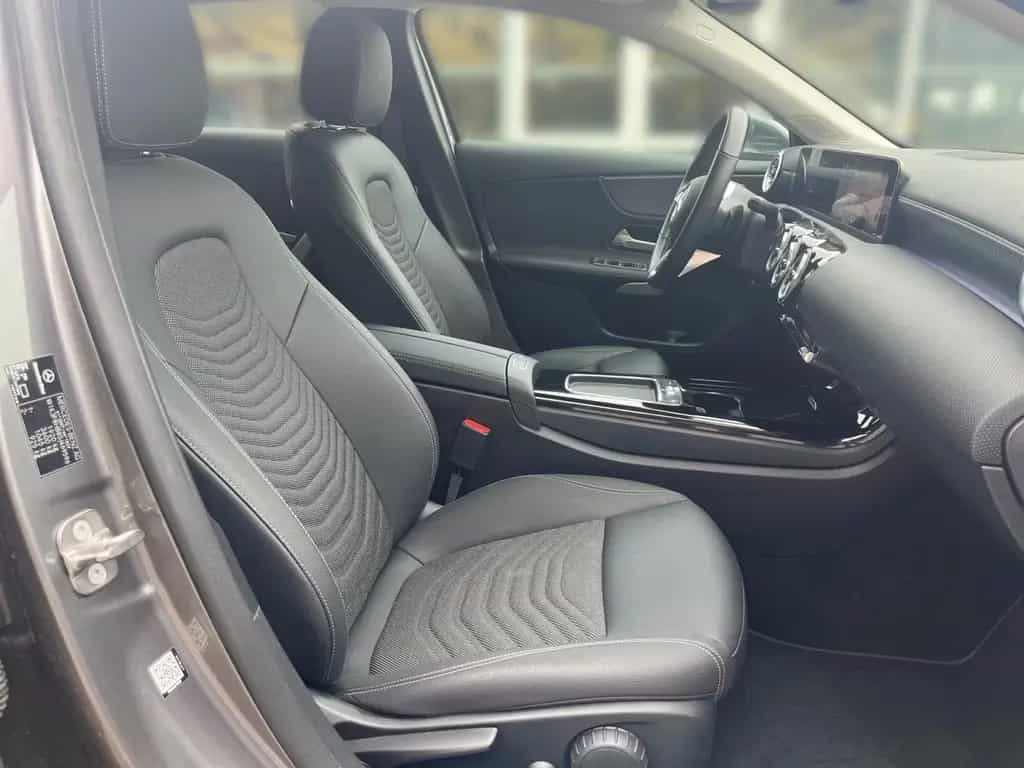 Mercedes-Benz A 200 Progressive ANHÄNGERKUPPLUNG+NAVI+TEMPOMAT 07/2024-photo-8