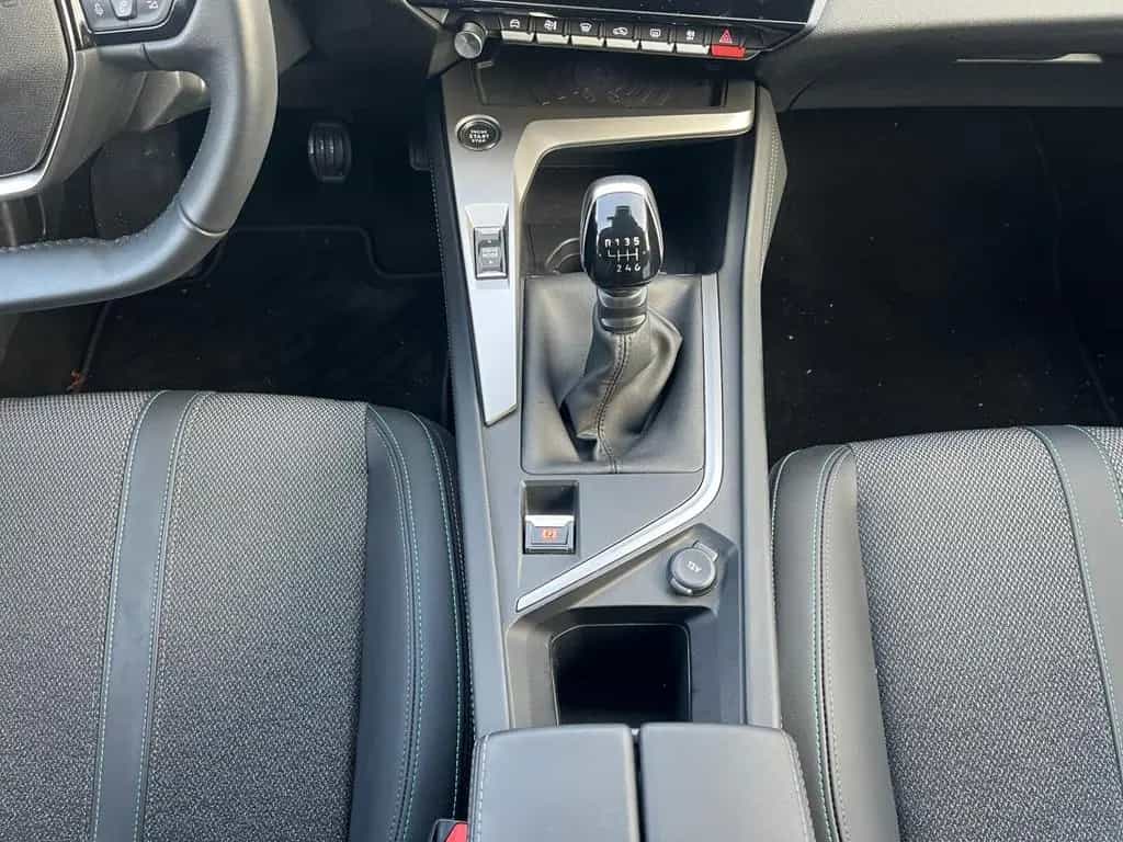 Peugeot 308 Allure Pack SITZHEIZUNG+NAVIGATION+ECO-LEDBC 10/2023-photo-9