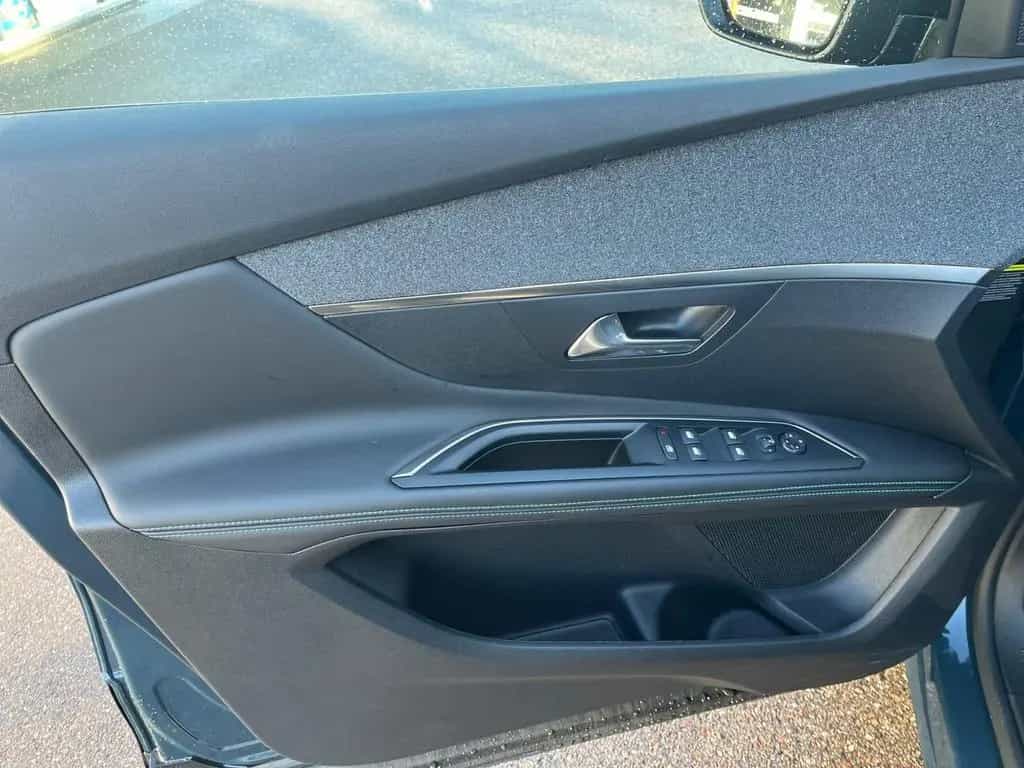 Peugeot 3008 Allure Pack SITZHEIZUNG+NAVIGATION+TEMPOMAT 11/2023-photo-15