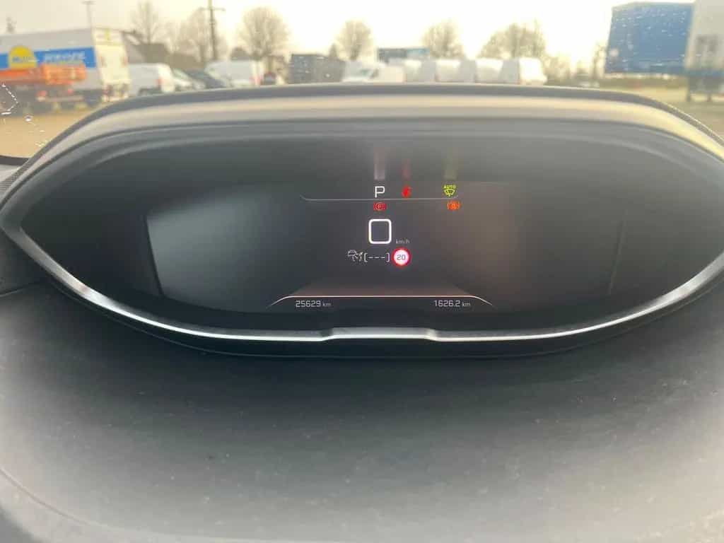 Peugeot 3008 GT SITZHEIZUNG+RÜCKFAHRKAMERA+NAVIGATIONBC 12/2023-photo-13