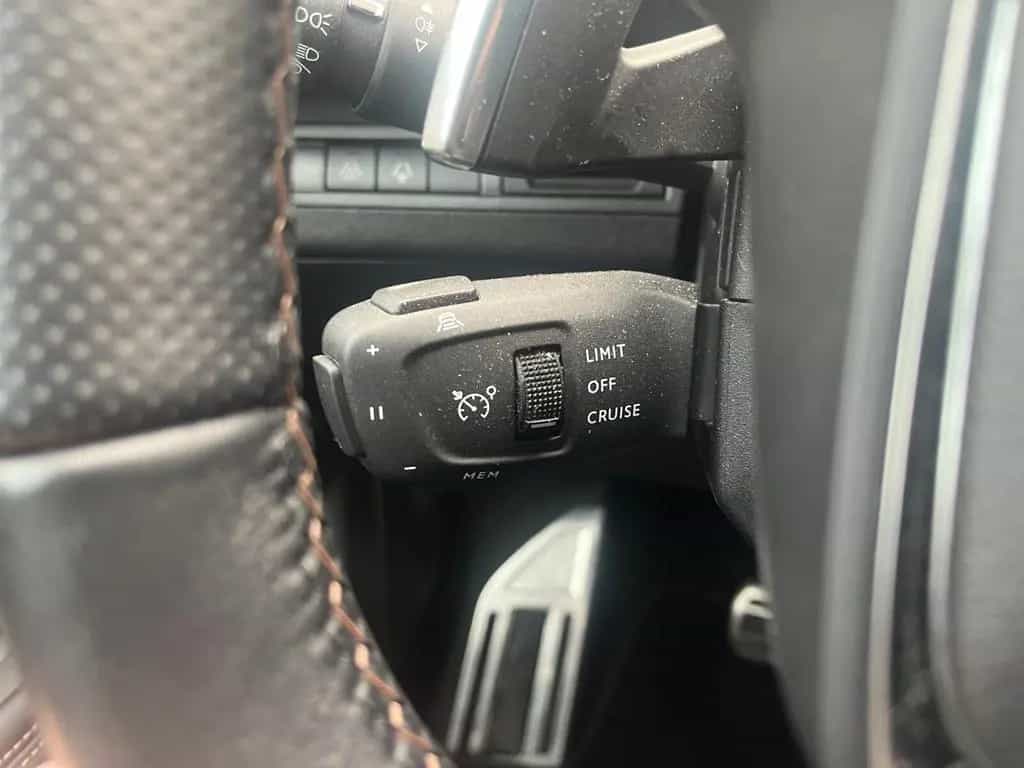 Peugeot 3008 GT SITZHEIZUNG+RÜCKFAHRKAMERA+NAVIGATIONBC 12/2023-photo-20