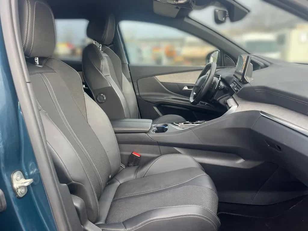 Peugeot 3008 GT SITZHEIZUNG+RÜCKFAHRKAMERA+NAVIGATIONBC 12/2023-photo-9
