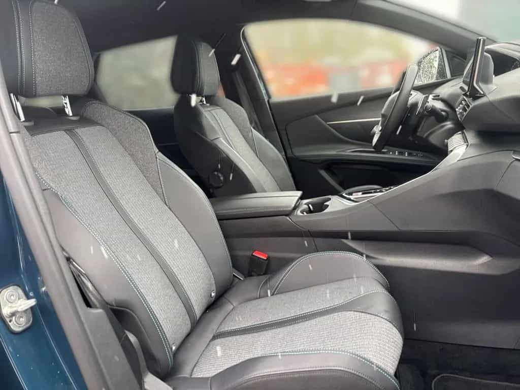 Peugeot 3008 Allure Pack SITZHEIZUNG+TEMPOMAT+NAVIGATION 12/2023-photo-9