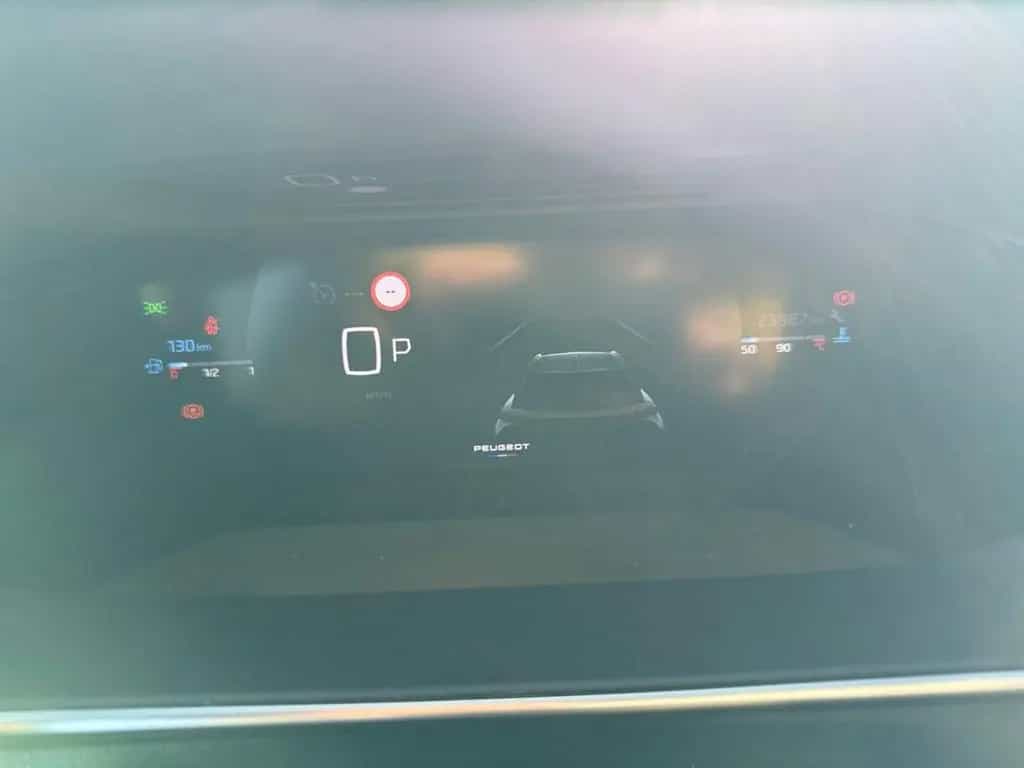 Peugeot 2008 GT NAVIGATIONSSYSTEM+TEMPOMAT+SITZHEIZUNGBC 01/2024-photo-12
