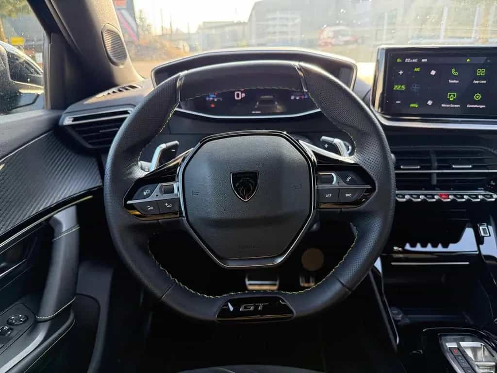 Peugeot 2008 GT NAVIGATIONSSYSTEM+TEMPOMAT+SITZHEIZUNGBC 01/2024-photo-13