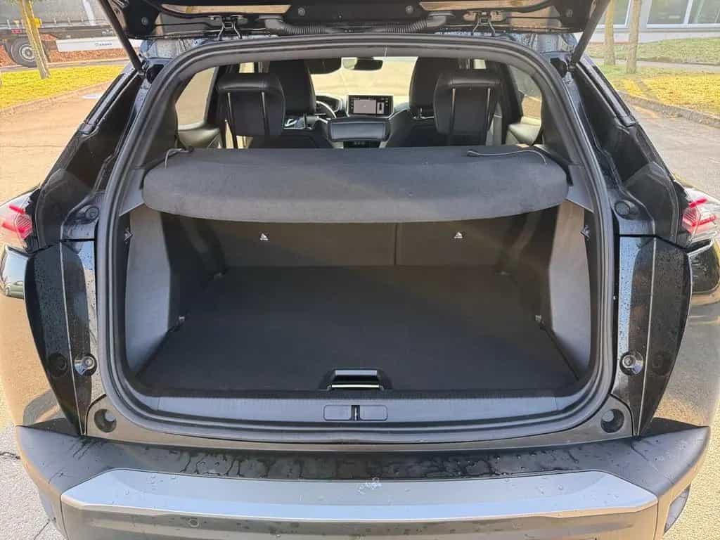 Peugeot 2008 GT NAVIGATIONSSYSTEM+TEMPOMAT+SITZHEIZUNGBC 01/2024-photo-16