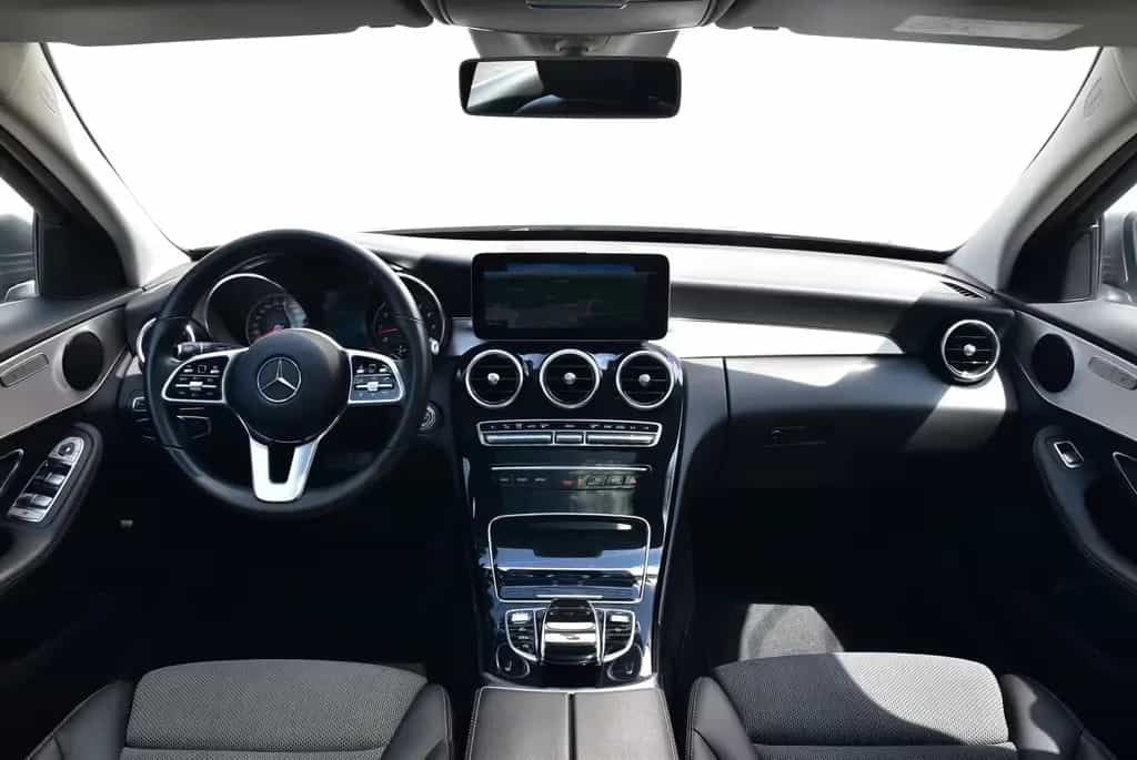Mercedes-Benz C 180 CGI 9G LED/Panorama/Kamera/Navi/Sitzheiz. 02/2019-photo-12