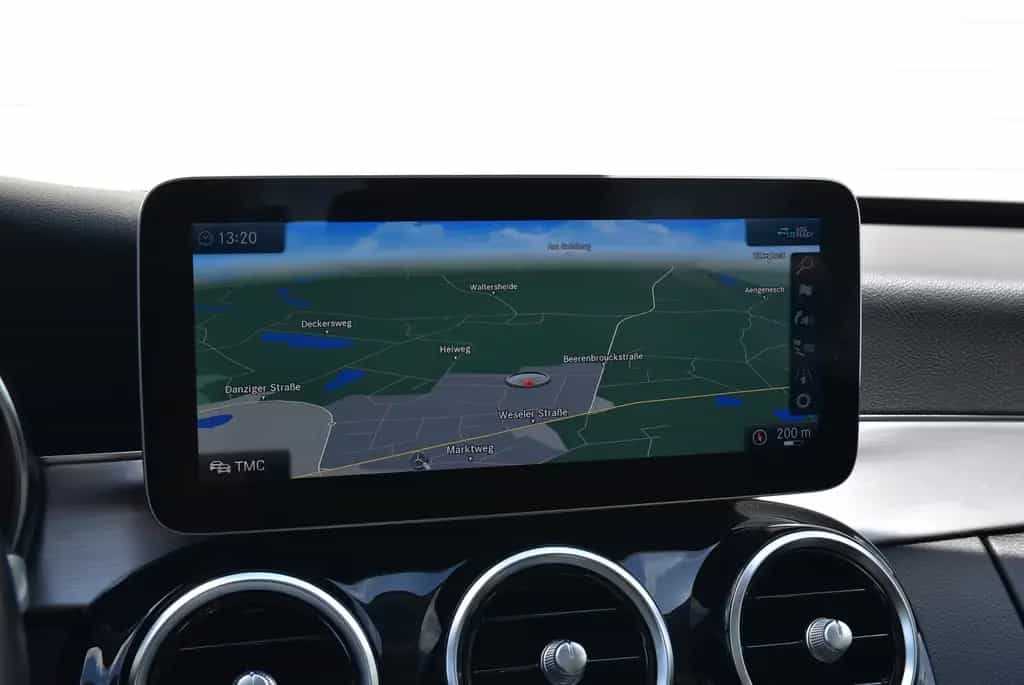 Mercedes-Benz C 180 CGI 9G LED/Panorama/Kamera/Navi/Sitzheiz. 02/2019-photo-19