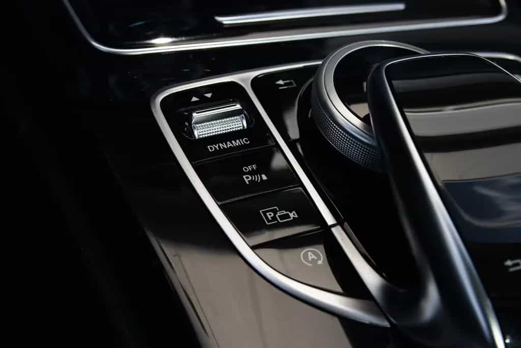 Mercedes-Benz C 180 CGI 9G LED/Panorama/Kamera/Navi/Sitzheiz. 02/2019-photo-23