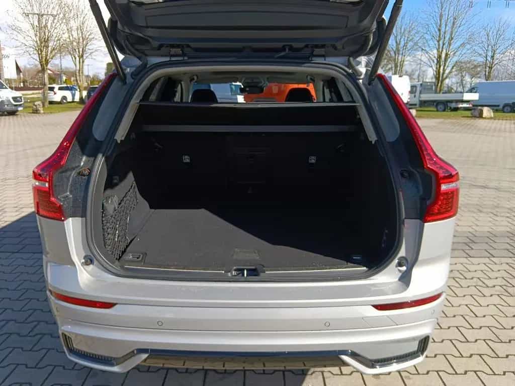 Volvo XC 60 B5 AWD Ultimate Dark 360° KAMERA+PANO-DACH 02/2024-photo-16