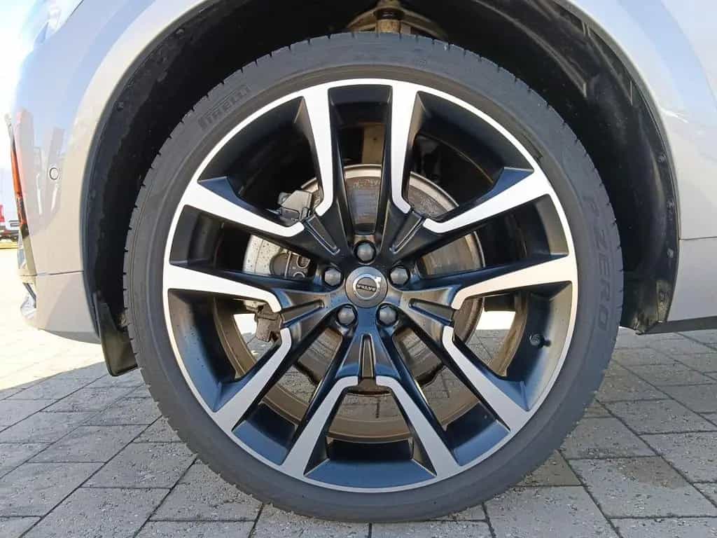 Volvo XC 60 B5 AWD Ultimate Dark 360° KAMERA+PANO-DACH 02/2024-photo-7