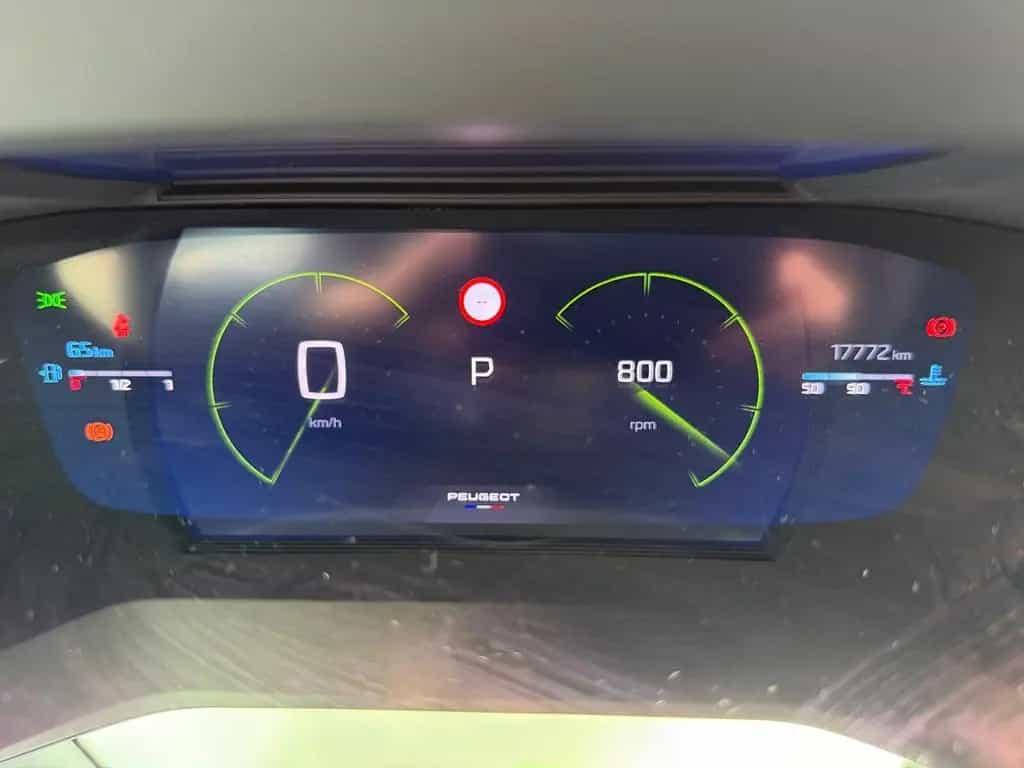 Peugeot 2008 GT 180° KAMERA+SITZHEIZUNG+MASSAGEFUNKTION 03/2024-photo-12