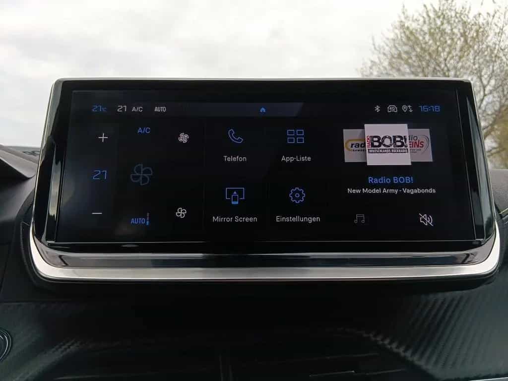 Peugeot 2008 GT SITZHEIZUNG+180° KAMERA+MASSAGEFUNKTION 04/2024-photo-11