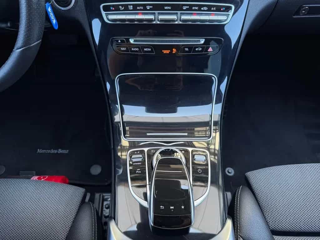 Mercedes-Benz C 180 Avantgarde *NAVI+SITZHEIZUNGNavi/Autom. 01/2017-photo-10
