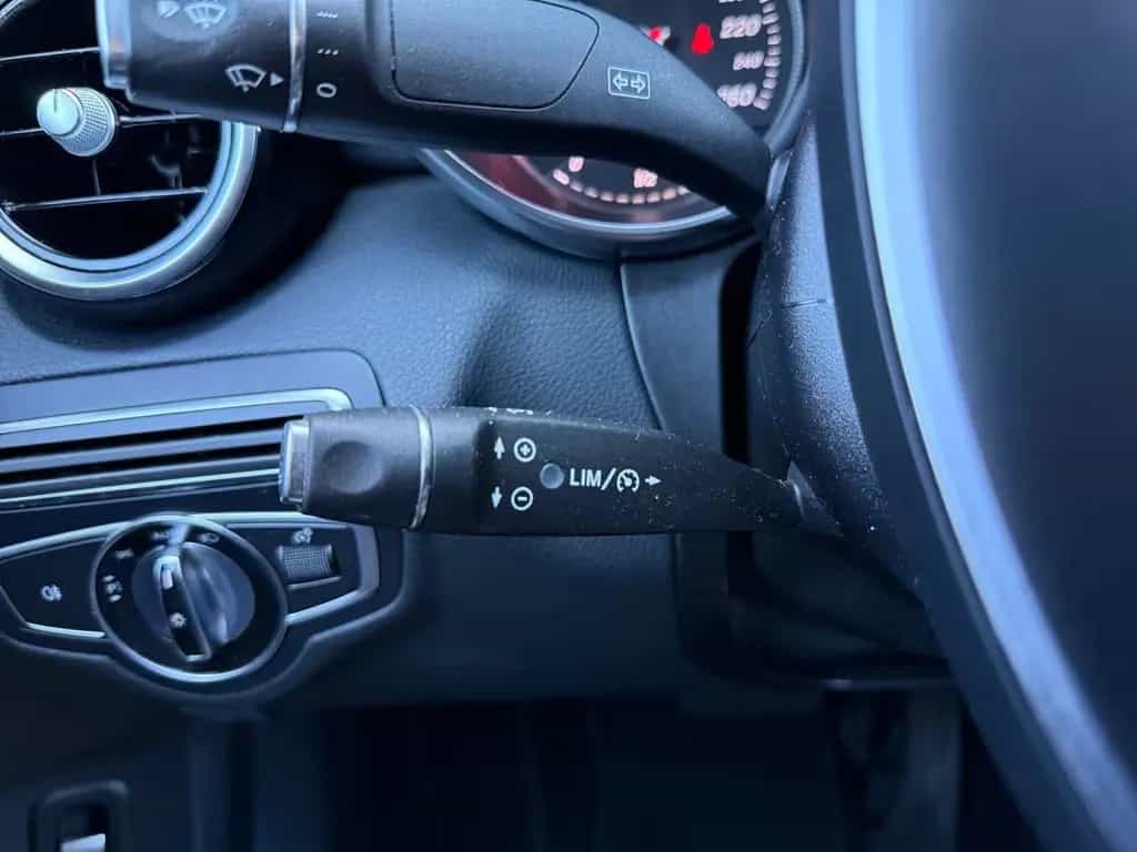 Mercedes-Benz C 180 Avantgarde *NAVI+SITZHEIZUNGNavi/Autom. 01/2017-photo-19