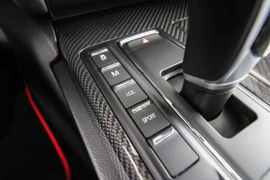 Maserati Ghibli S Q4/Bi-Xenon/Kamera/Schiebedach/H&K/SHZ 09/2016-photo-30