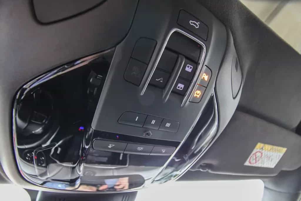 Maserati Ghibli S Q4/Bi-Xenon/Kamera/Schiebedach/H&K/SHZ 09/2016-photo-33