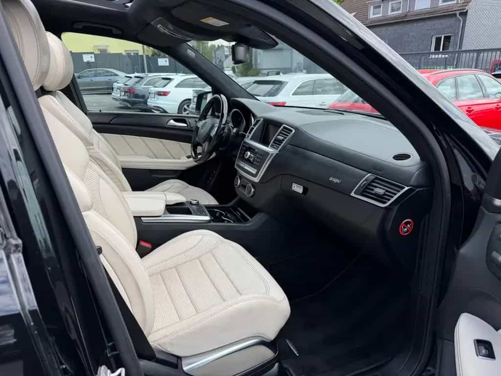 Mercedes-Benz GL 63 AMG 4Matic/PANO-DACH/7-SITZER 12/2014-photo-31