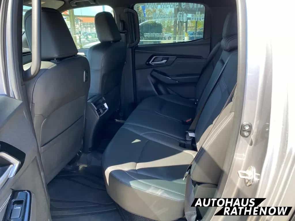 Isuzu D-Max Double Cab 4WD V-CROSS  Leder*LED*Mehrzone 04/2021-photo-12