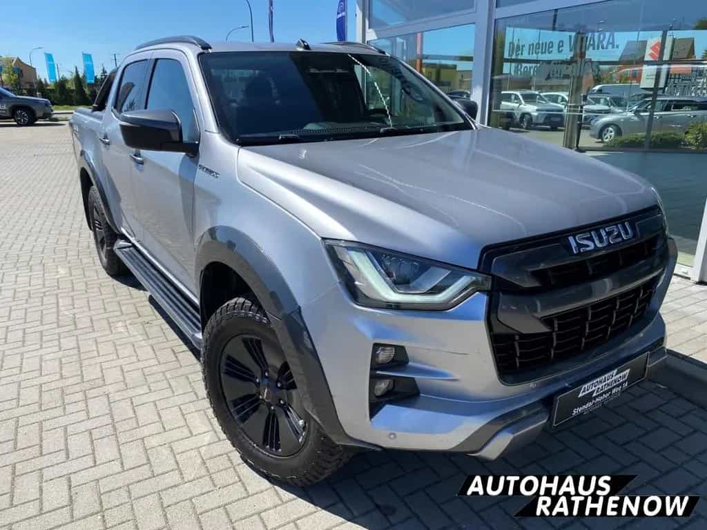 Isuzu D-Max Double Cab 4WD V-CROSS  Leder*LED*Mehrzone 04/2021-photo-6