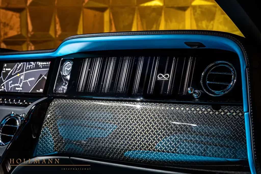 Rolls-Royce Cullinan SERIES II +BLACK BADGE+LOUNGE SEATS null-photo-15
