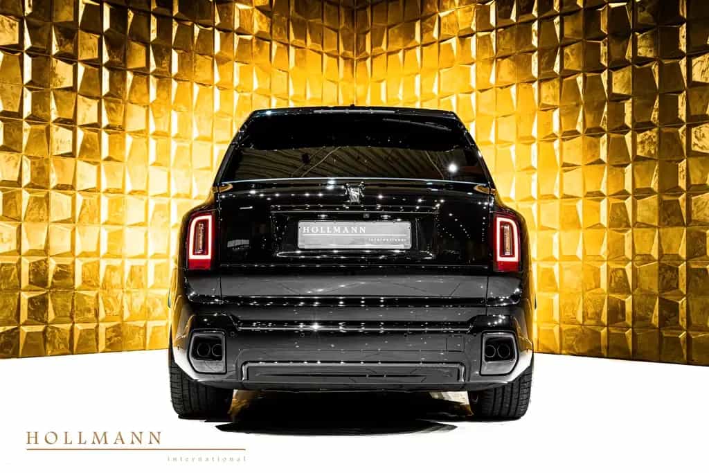 Rolls-Royce Cullinan SERIES II +BLACK BADGE+LOUNGE SEATS null-photo-5