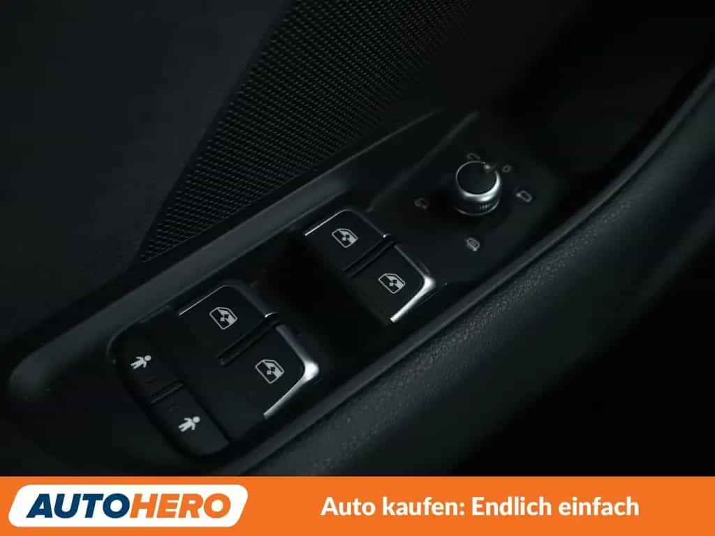 Audi A3 2.0 TFSI quattro Sport Aut.*NAV*LED*TEMPO*PDC 03/2017-photo-23