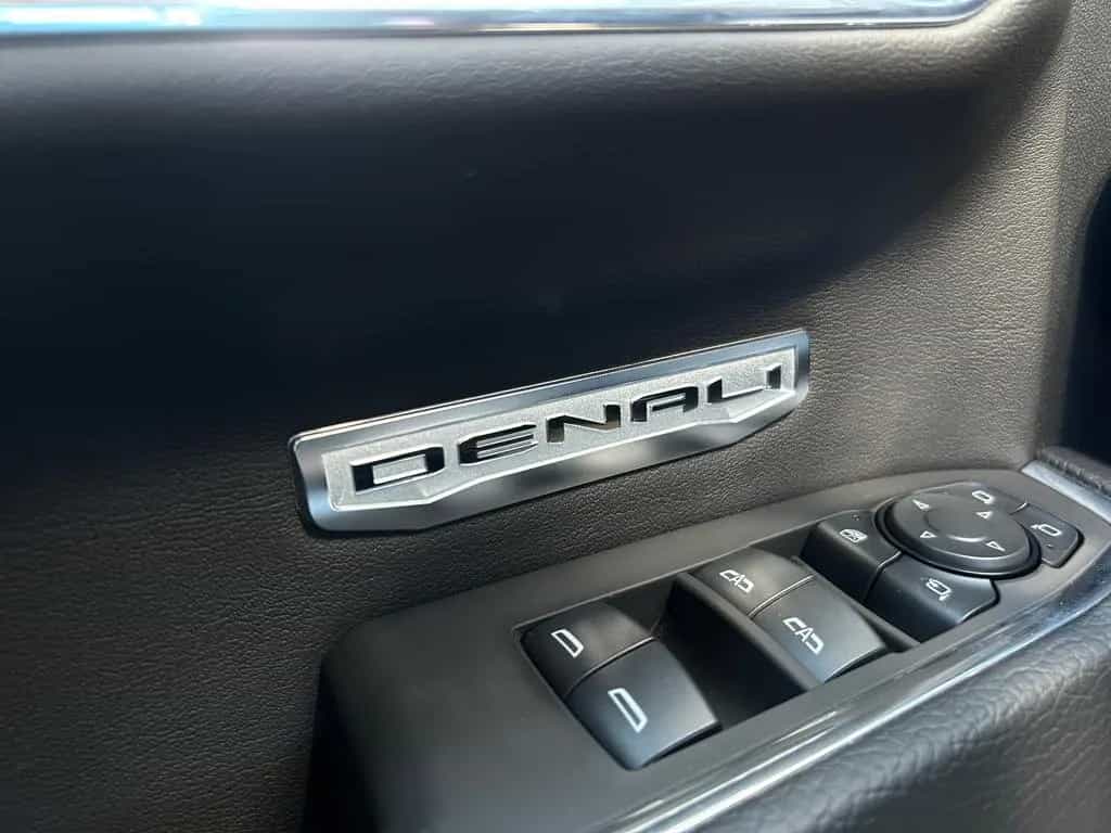 GMC Sierra 1500 6,2L V8 Denali ACC LED 4. J Garantie null-photo-17