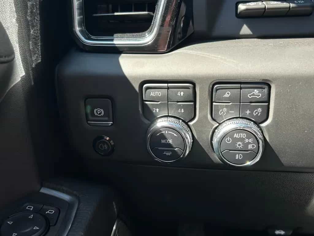 GMC Sierra 1500 6,2L V8 Denali ACC LED 4. J Garantie null-photo-25