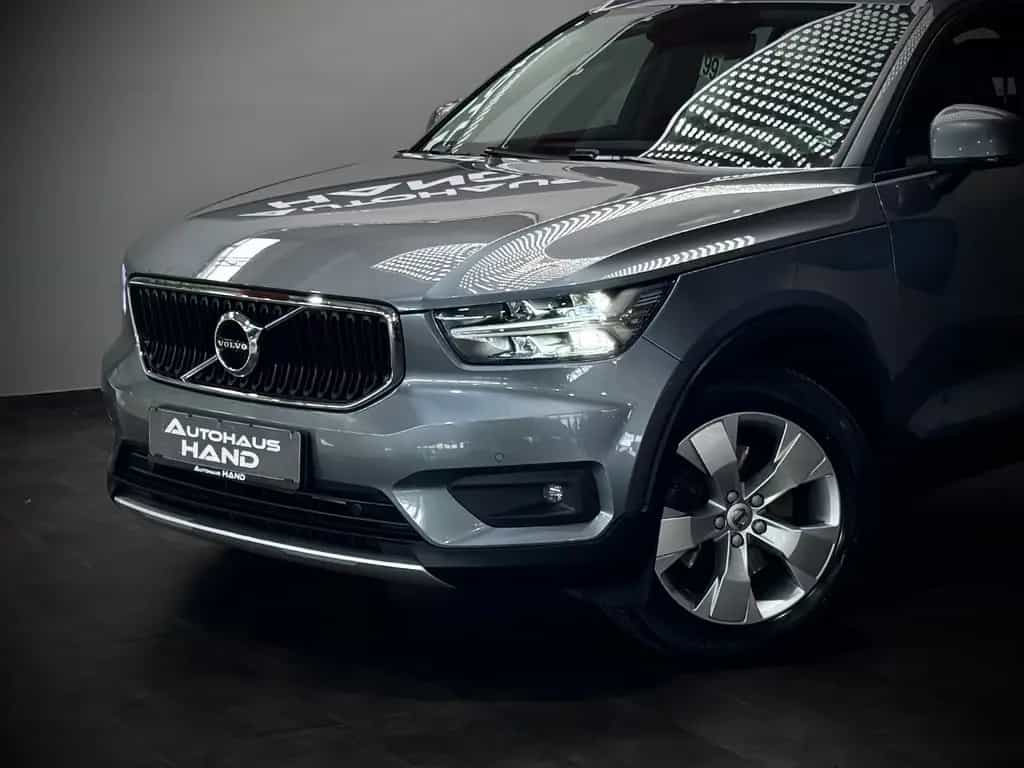 Volvo XC40 Momentum*AWD*VIRTUAL*LHZ*PARK PRO*1.HAND* 10/2018-photo-1
