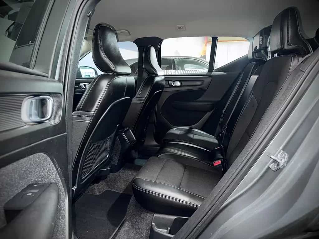 Volvo XC40 Momentum*AWD*VIRTUAL*LHZ*PARK PRO*1.HAND* 10/2018-photo-11