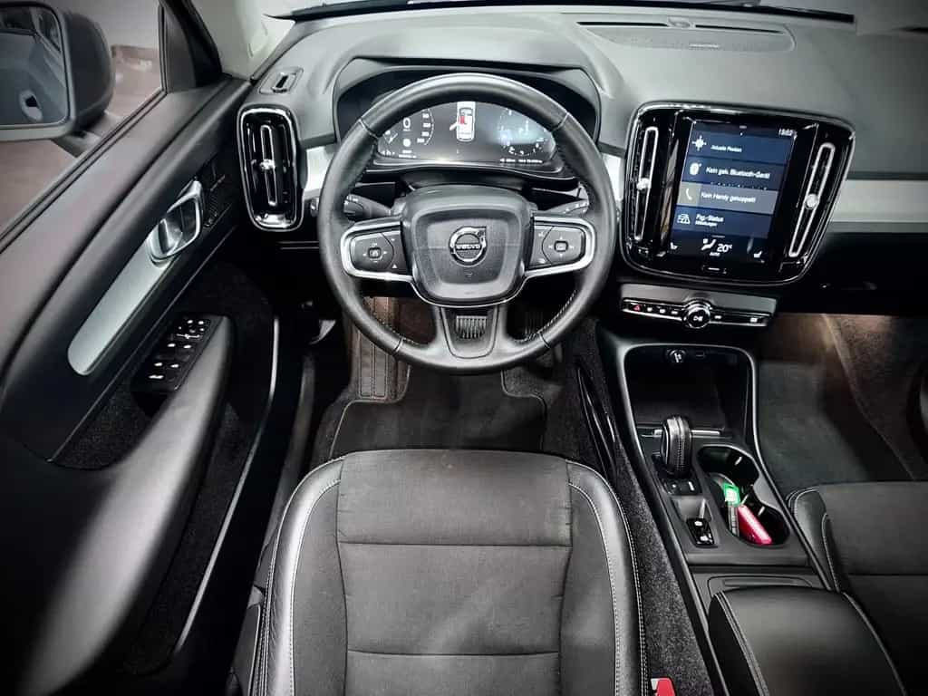 Volvo XC40 Momentum*AWD*VIRTUAL*LHZ*PARK PRO*1.HAND* 10/2018-photo-12
