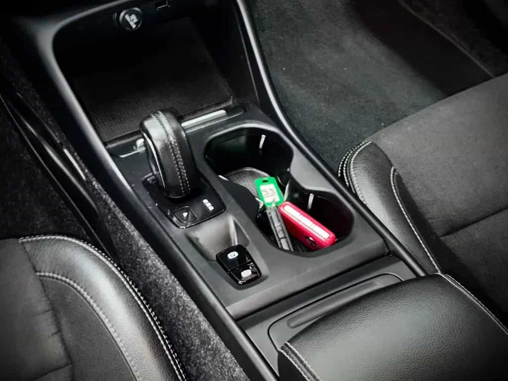 Volvo XC40 Momentum*AWD*VIRTUAL*LHZ*PARK PRO*1.HAND* 10/2018-photo-13