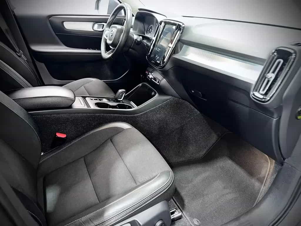 Volvo XC40 Momentum*AWD*VIRTUAL*LHZ*PARK PRO*1.HAND* 10/2018-photo-17