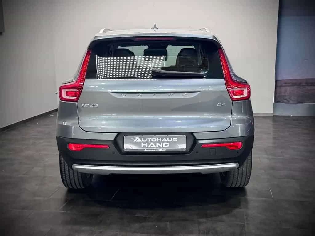 Volvo XC40 Momentum*AWD*VIRTUAL*LHZ*PARK PRO*1.HAND* 10/2018-photo-5
