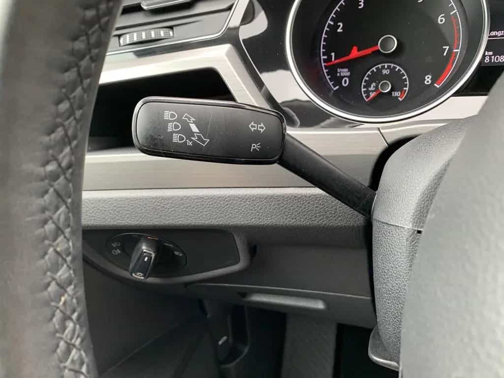 Volkswagen Touran 1.5TSI DSG 7-Sitzer ACC+3Z-Klima+Sitzhzg 10/2020-photo-19