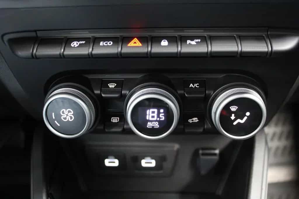 Dacia Duster II 1.3 TCe 150 Journey 2WD Automatik 06/2024-photo-15