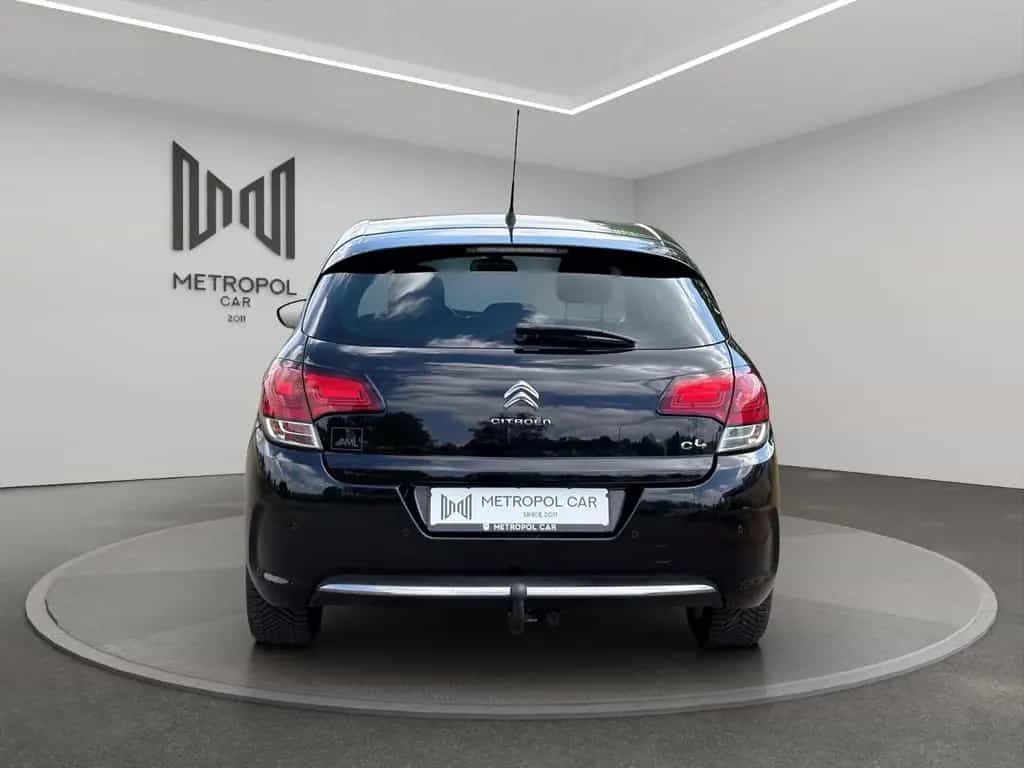 Citroën C4 Lim. 1.2 e-THP Shine AHK/PDC/SHZ/LM+TÜV 03.28 01/2016-photo-3