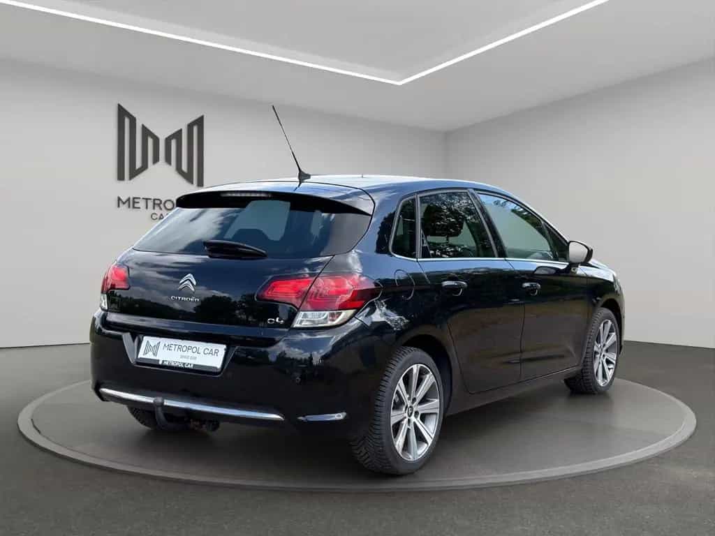 Citroën C4 Lim. 1.2 e-THP Shine AHK/PDC/SHZ/LM+TÜV 03.28 01/2016-photo-4