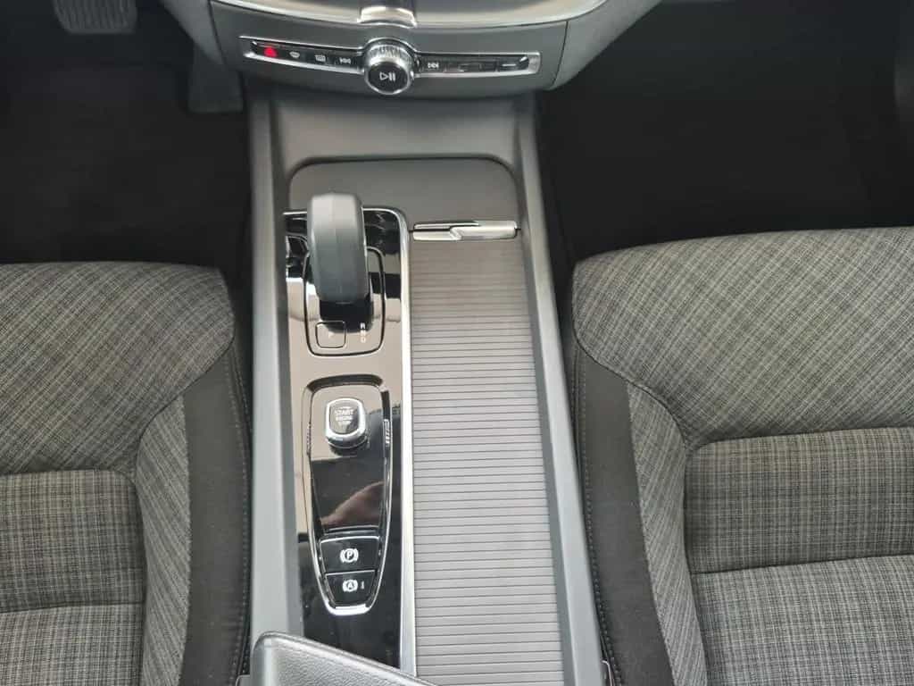 Volvo XC60 Core Navi Kamera LED 4xSHZ Carplay PDC 02/2023-photo-12