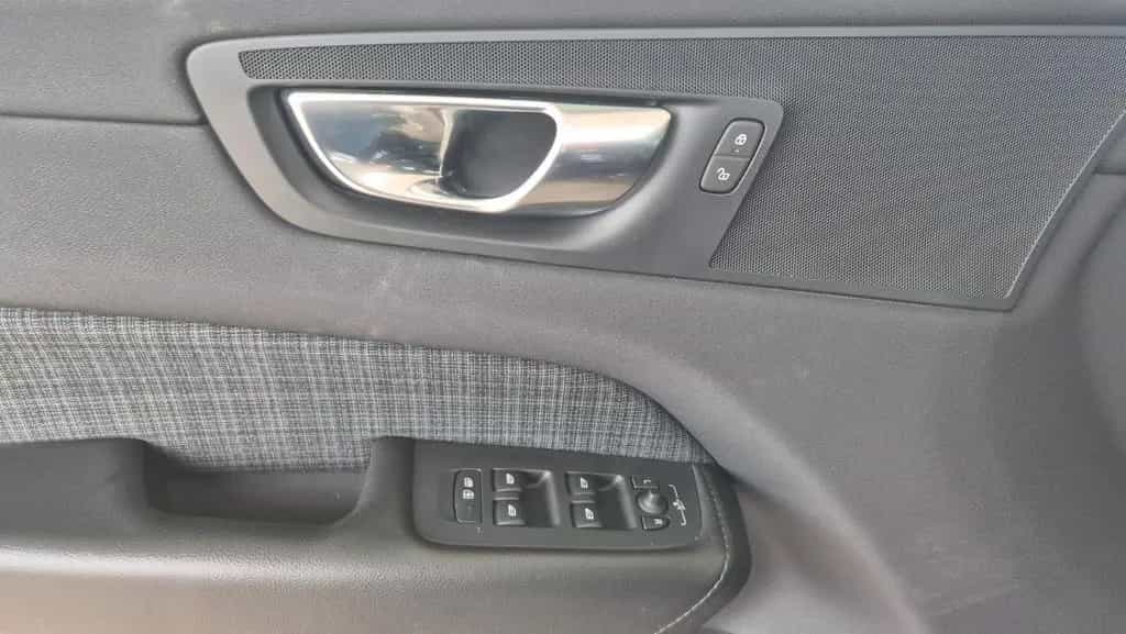 Volvo XC60 Core Navi Kamera LED 4xSHZ Carplay PDC 02/2023-photo-18