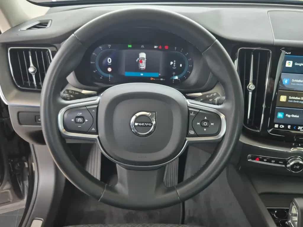 Volvo XC60 Core Navi Kamera LED 4xSHZ Carplay PDC 02/2023-photo-7