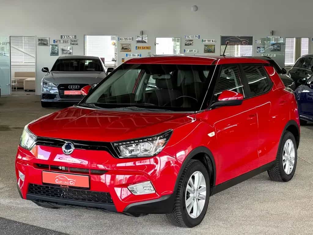 Ssangyong Tivoli 1.6 e-XGi 160 QUARTZ 2WD *SHZ*TEM*RKam* 08/2015-photo-0