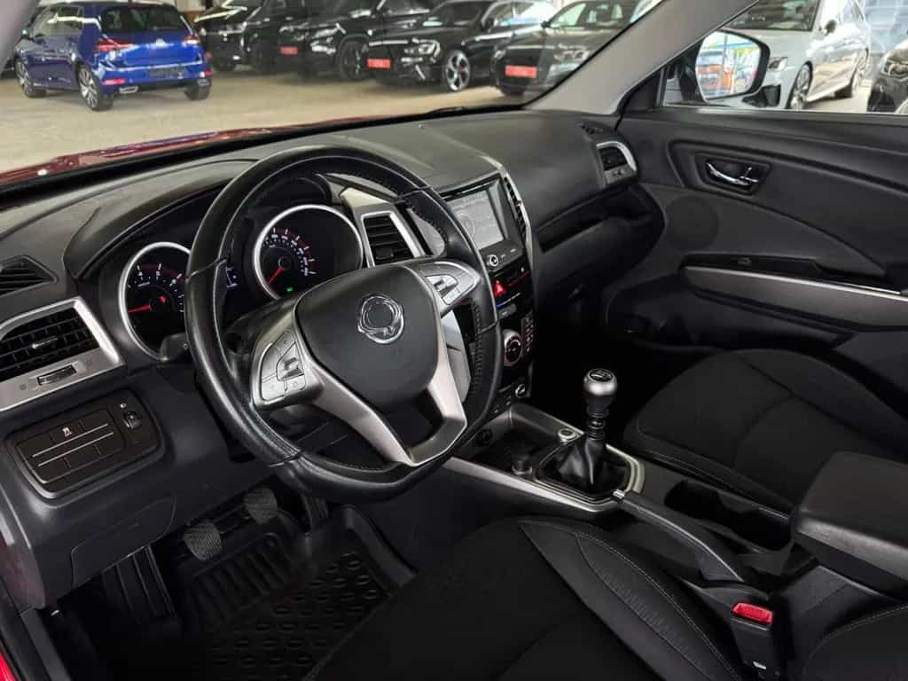Ssangyong Tivoli 1.6 e-XGi 160 QUARTZ 2WD *SHZ*TEM*RKam* 08/2015-photo-5