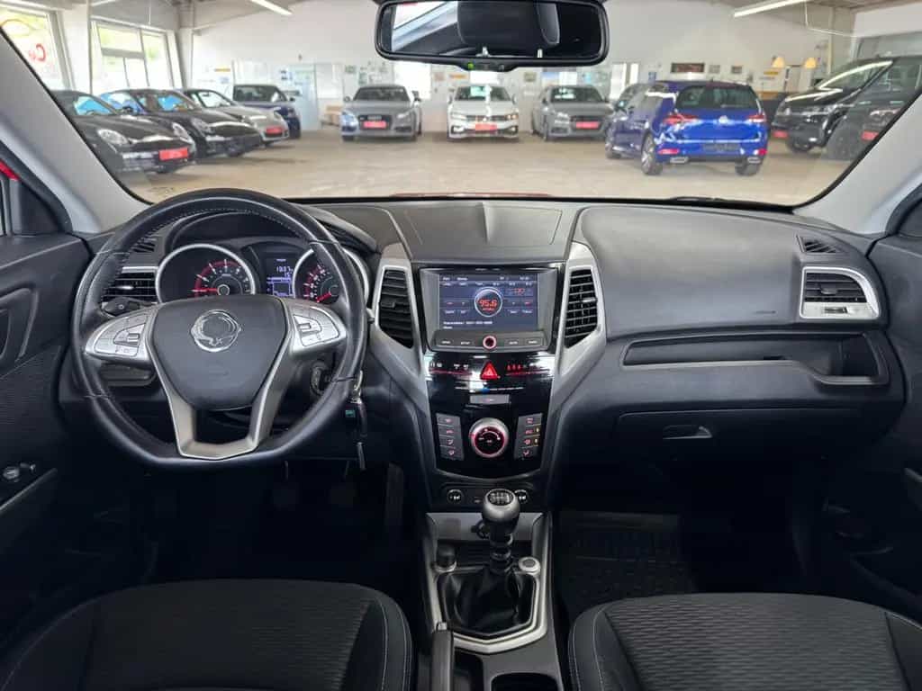 Ssangyong Tivoli 1.6 e-XGi 160 QUARTZ 2WD *SHZ*TEM*RKam* 08/2015-photo-6
