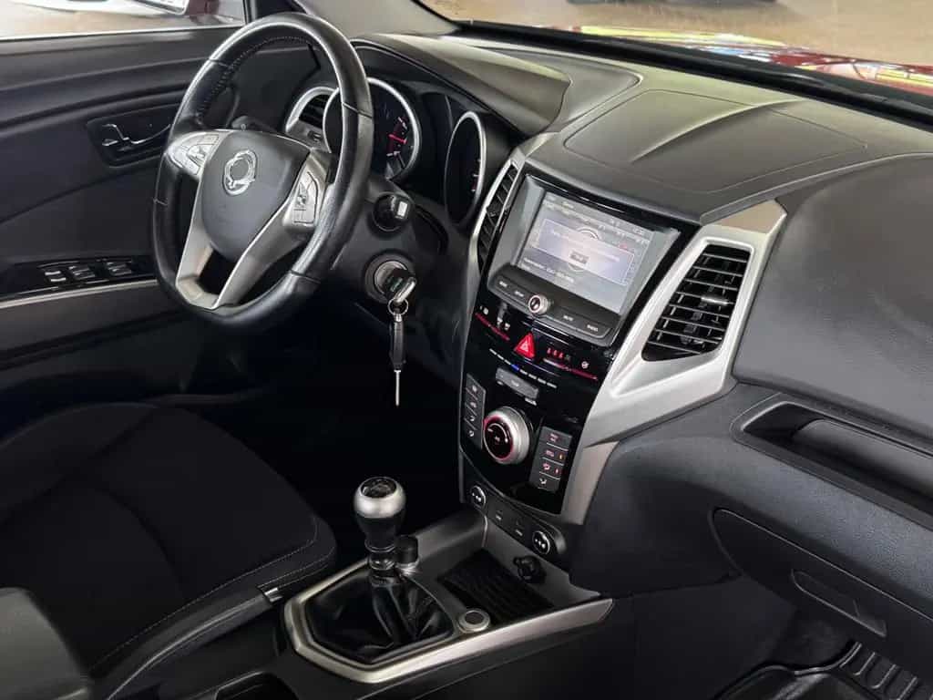 Ssangyong Tivoli 1.6 e-XGi 160 QUARTZ 2WD *SHZ*TEM*RKam* 08/2015-photo-7
