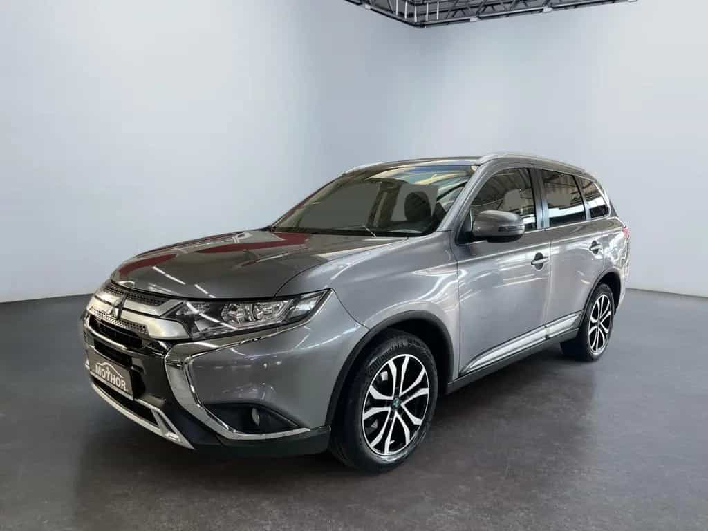 Mitsubishi Outlander Diamant Edition 2.0 MIVEC Carplay SHZ 12/2019-photo-0