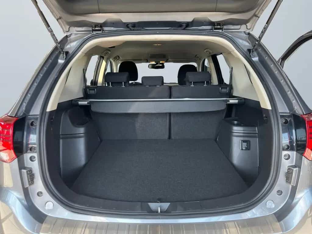 Mitsubishi Outlander Diamant Edition 2.0 MIVEC Carplay SHZ 12/2019-photo-12