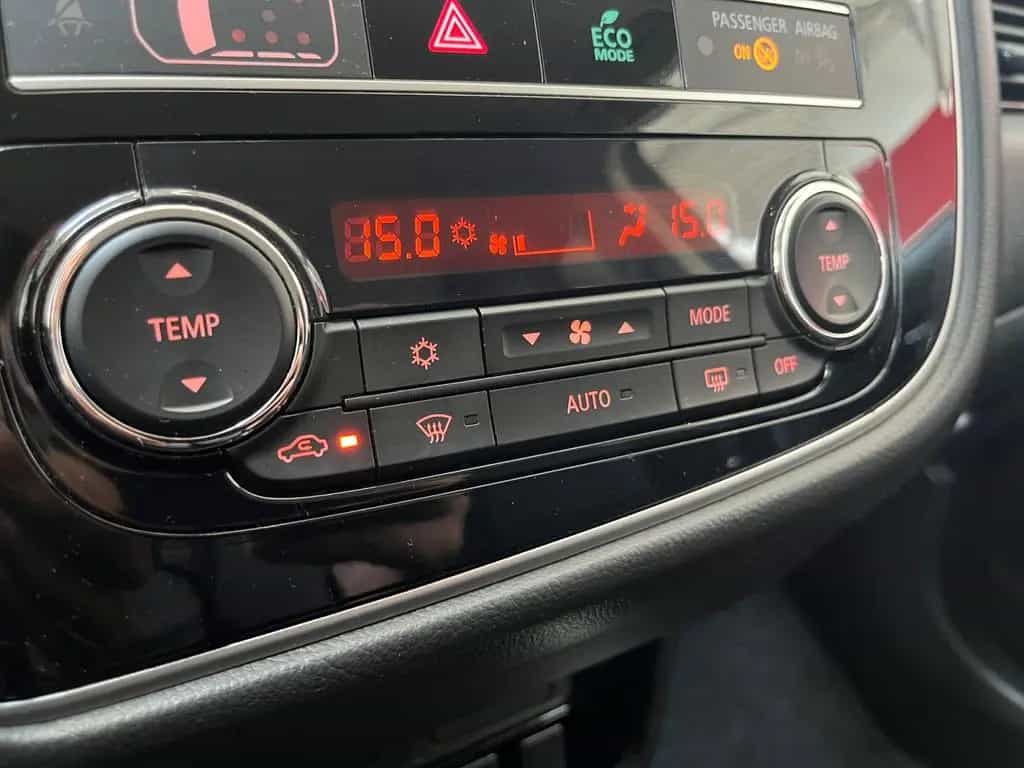 Mitsubishi Outlander Diamant Edition 2.0 MIVEC Carplay SHZ 12/2019-photo-16
