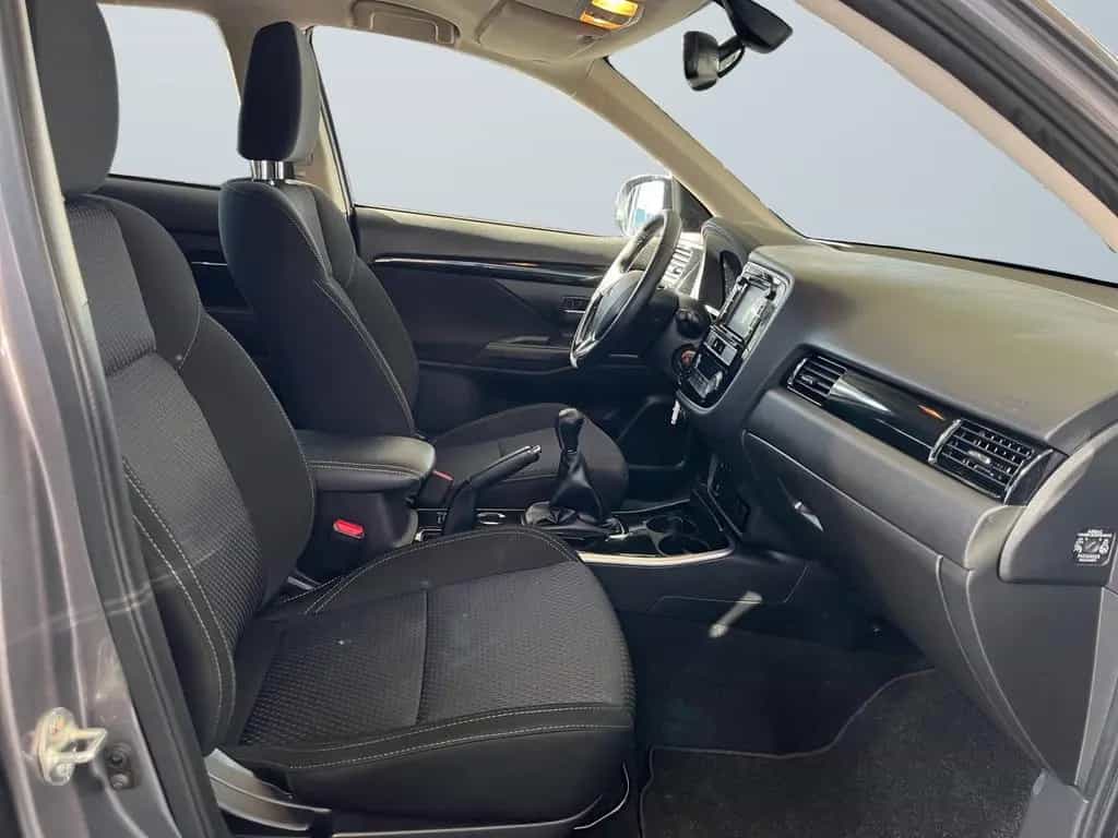 Mitsubishi Outlander Diamant Edition 2.0 MIVEC Carplay SHZ 12/2019-photo-8